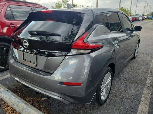 2023 Nissan Leaf S