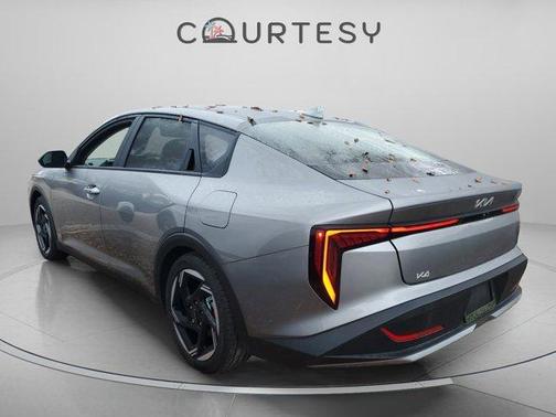 2026 Kia K4 EX