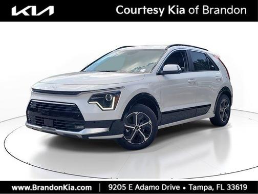 2025 Kia Niro SX
