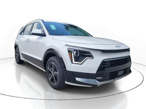 2025 Kia Niro SX