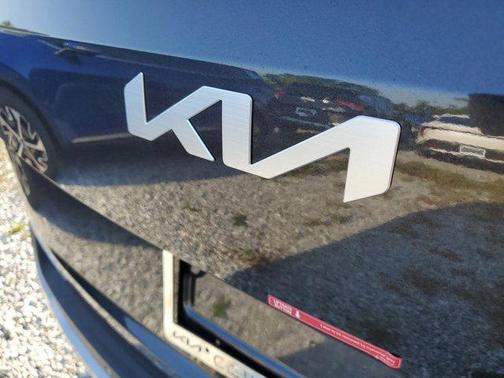 2025 Kia Carnival EX