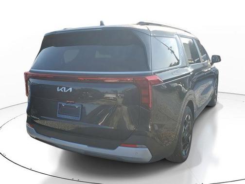 2025 Kia Carnival EX