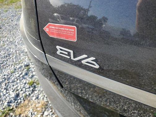 2025 Kia EV6 Wind