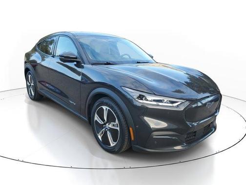 2022 Ford Mustang Mach-E Select