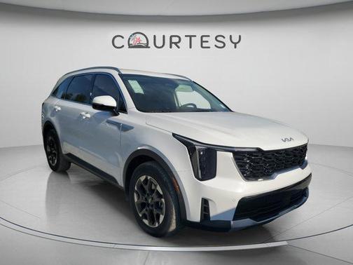 Glacial White Pearl 2026 Kia Sorento S