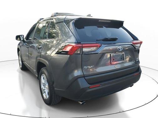 2020 Toyota RAV4 Hybrid XLE