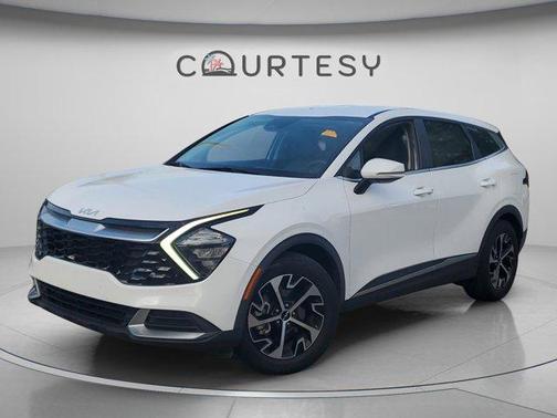 Glacial White Pearl 2023 Kia Sportage EX