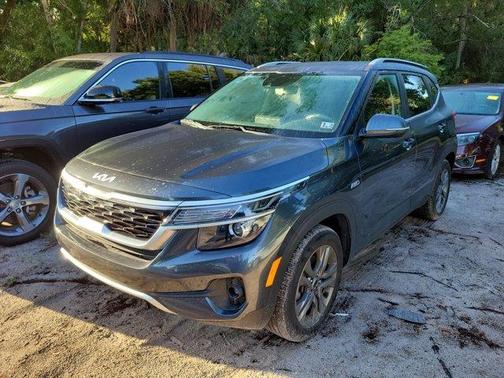 Gravity Gray 2023 Kia Seltos S