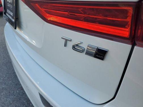 2018 Volvo XC60 T6 Inscription