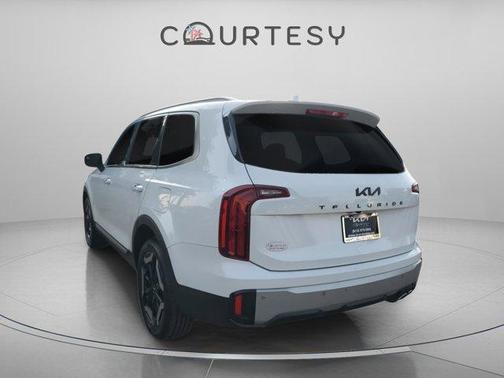 2023 Kia Telluride S