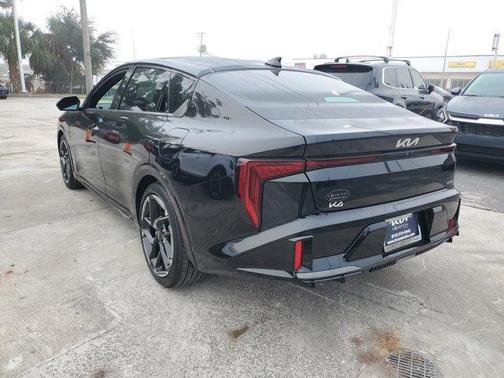 2025 Kia K4 GT-Line