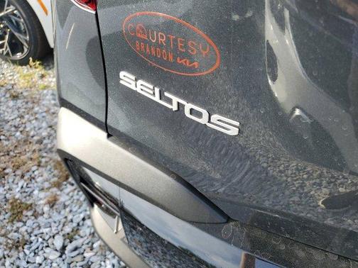 2025 Kia Seltos EX