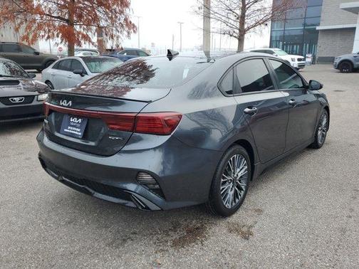 2022 Kia Forte GT-Line