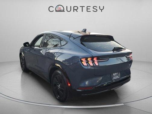 2021 Ford Mustang Mach-E California Route 1