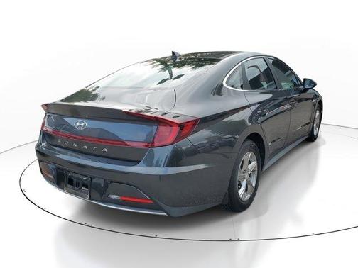 2022 Hyundai SONATA SE