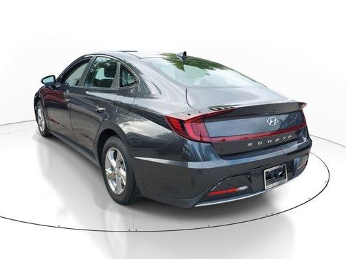 2022 Hyundai SONATA SE