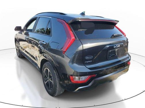 2025 Kia Niro SX