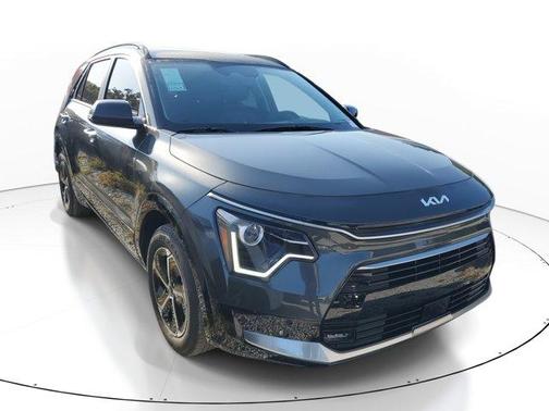 2025 Kia Niro SX