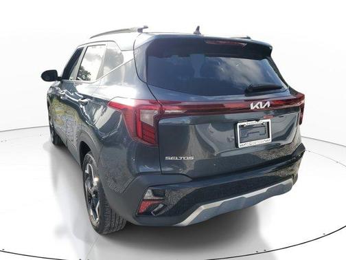 2025 Kia Seltos EX