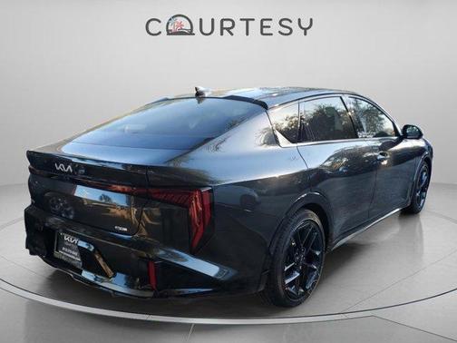 2025 Kia K4 GT-Line Turbo