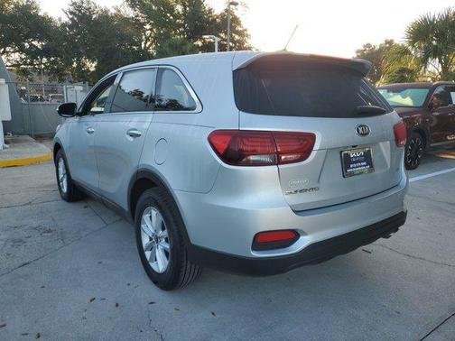2019 Kia Sorento L