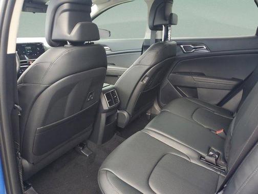 2026 Kia Sportage SX