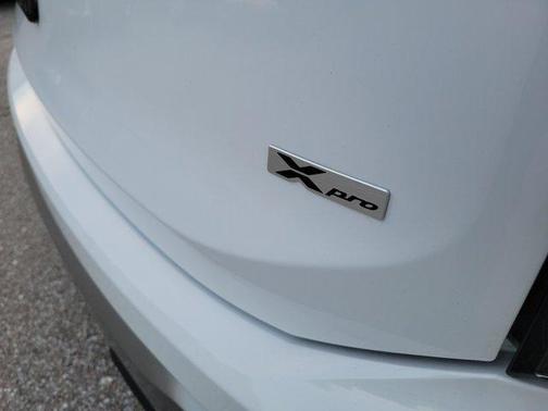 Glacial White Pearl 2023 Kia Telluride SX X-Pro