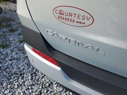 2025 Kia Carnival EX