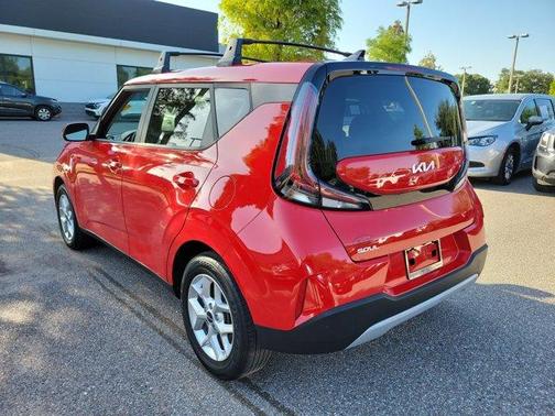 Inferno Red 2023 Kia Soul LX