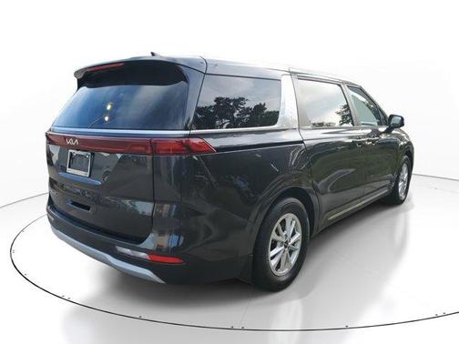 2022 Kia Carnival LXS