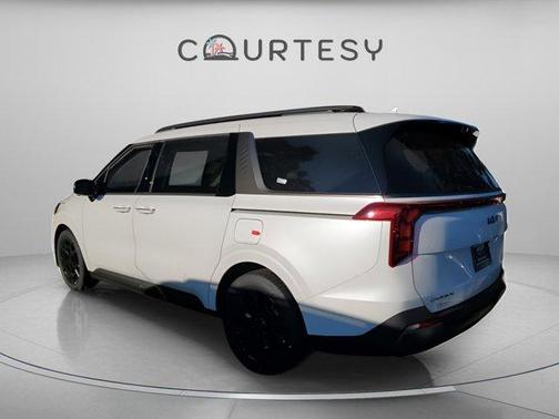 2026 Kia Carnival SX