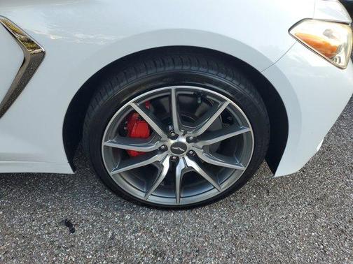 2019 Genesis G70 3.3T Advanced