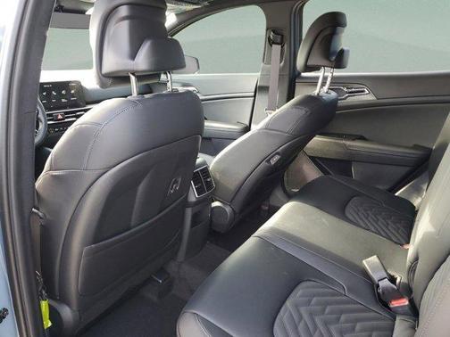 Heritage Blue 2026 Kia Sportage Hybrid X-Line
