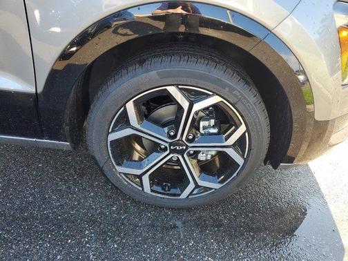 2025 Kia Niro EX Touring
