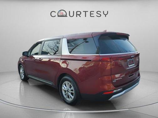 2024 Kia Carnival LX