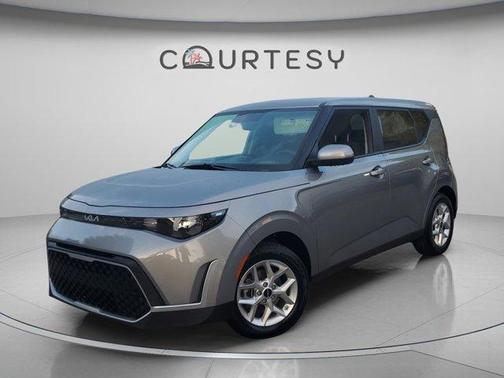 Steel Gray 2024 Kia Soul LX