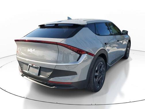 2025 Kia EV6 Light Long Range