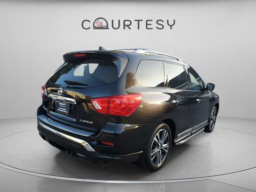 2020 Nissan Pathfinder Platinum