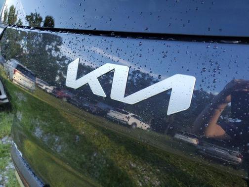2026 Kia EV9 Wind