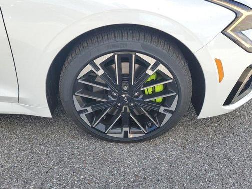 2025 Kia K5 GT