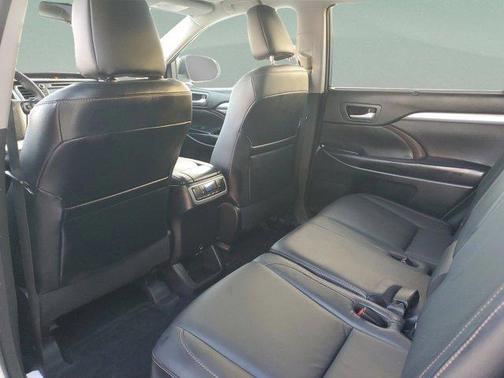 Blizzard Pearl 2016 Toyota Highlander XLE