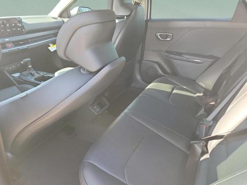 Snow White Pearl 2026 Kia K4 EX
