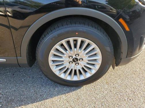 2019 Lincoln Nautilus Standard