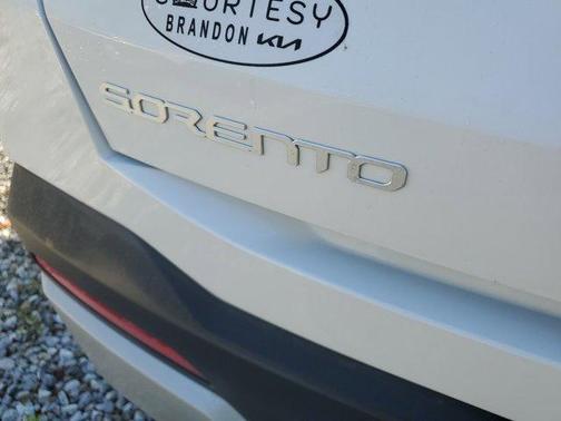 2025 Kia Sorento LX