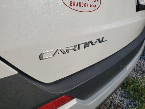 2025 Kia Carnival EX