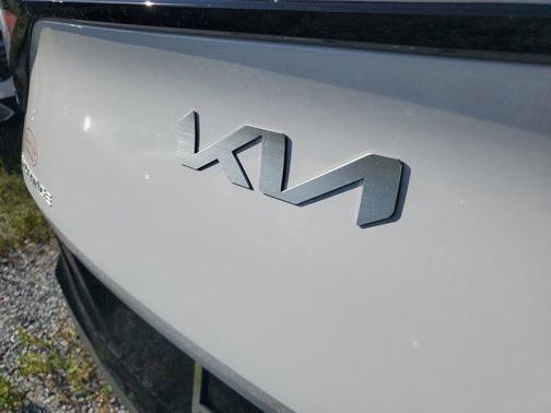 2026 Kia Sportage SX