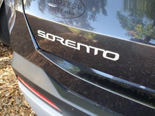 2025 Kia Sorento LX