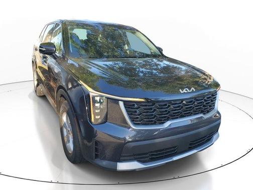 2025 Kia Sorento LX