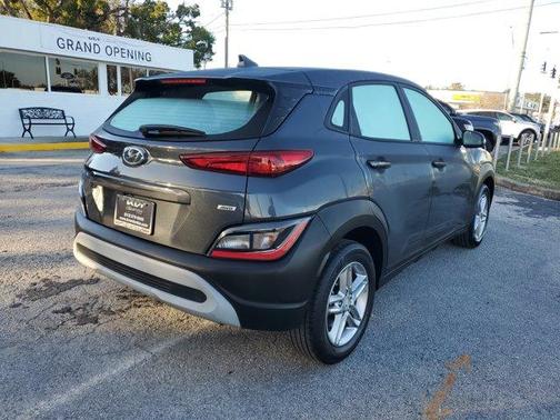 2022 Hyundai KONA SE