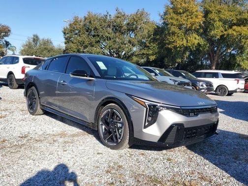 2026 Kia K4 GT-LINE